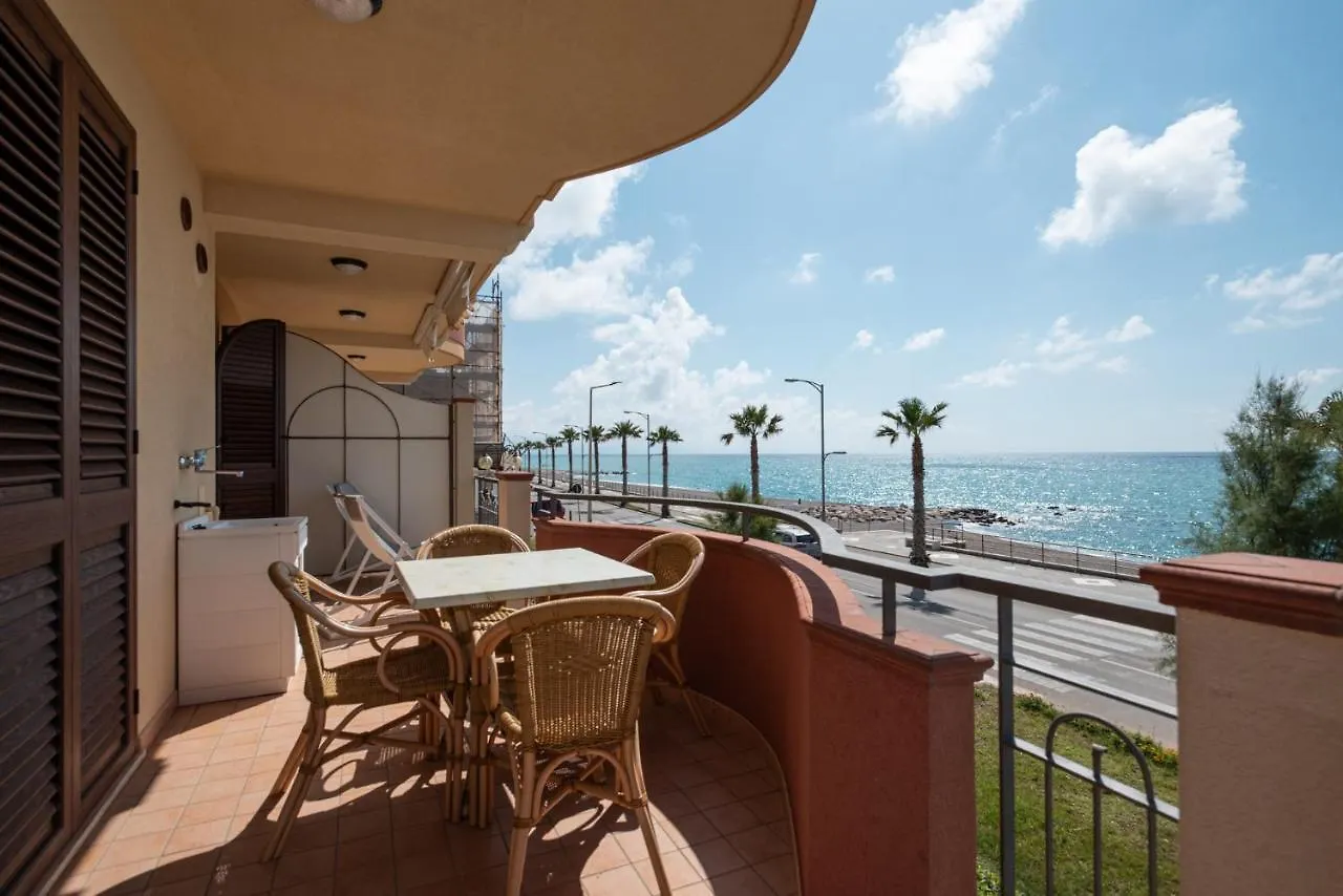 Residence L'Arcipelago Appartamenti Fronte Mare Con Ampio Balcone Capo d'Orlando 0*,