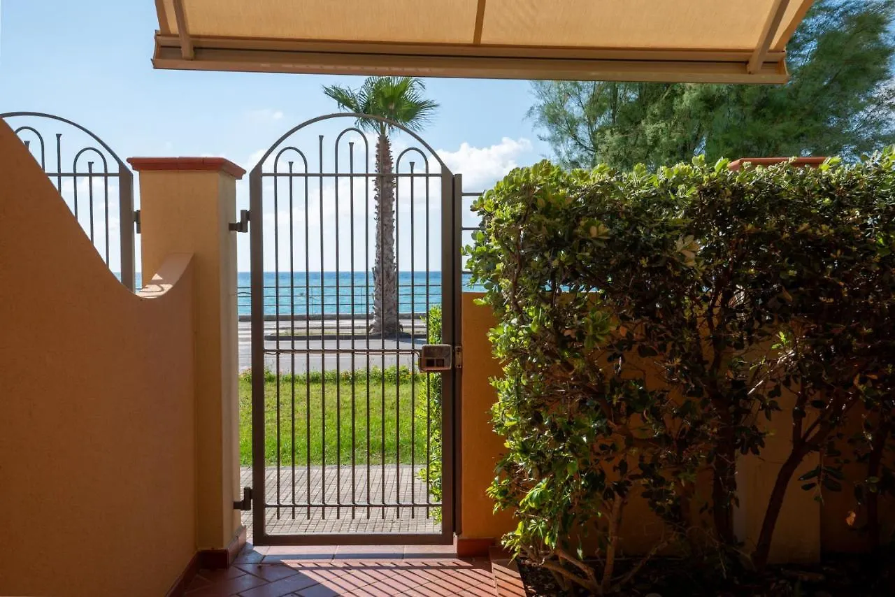 Holiday home Residence L'Arcipelago Appartamenti Fronte Mare Con Ampio Balcone Capo d'Orlando Italy