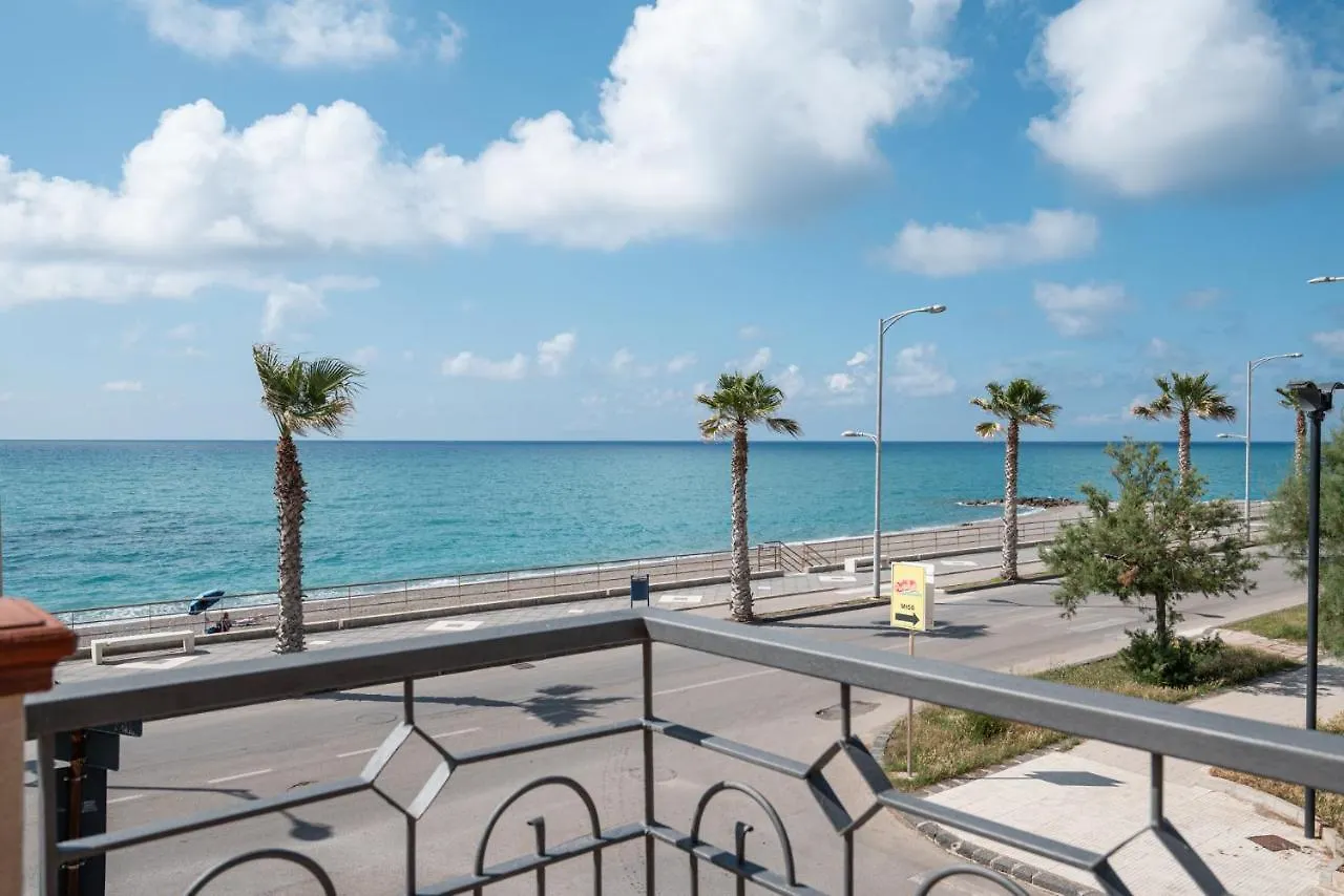 Holiday home Residence L'Arcipelago Appartamenti Fronte Mare Con Ampio Balcone Capo d'Orlando